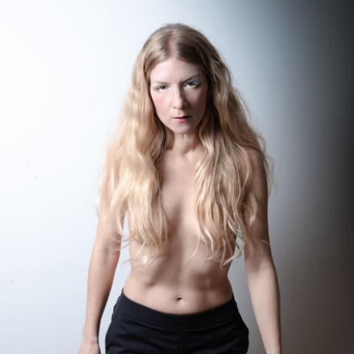 Ionnalee in Vancouver