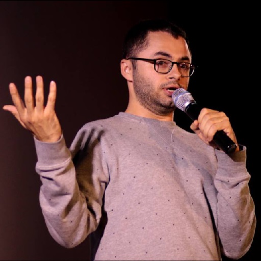 Joe Mande in Vancouver