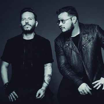 Sin Bandera Vancouver Tickets